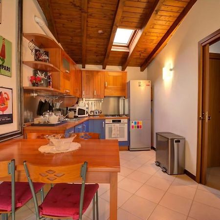 Casa Vacanza Angolo Della Corte Apartman Como Kültér fotó