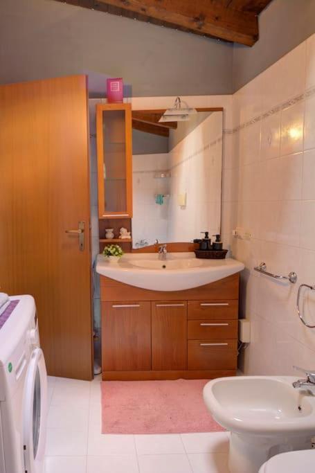 Casa Vacanza Angolo Della Corte Apartman Como Kültér fotó