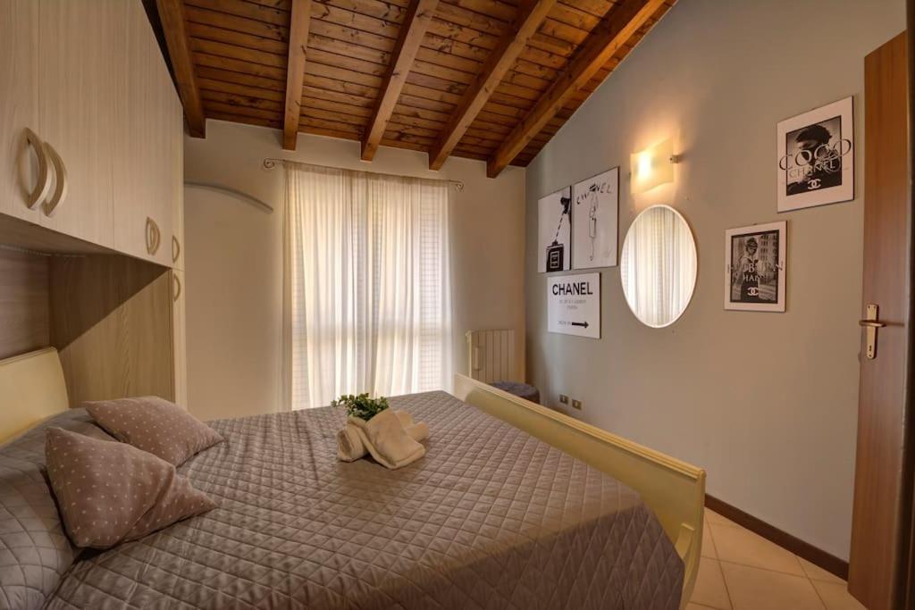 Casa Vacanza Angolo Della Corte Apartman Como Kültér fotó